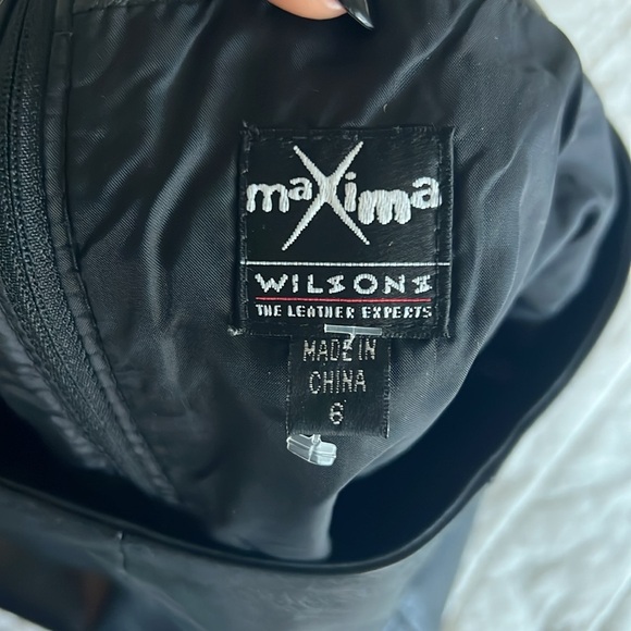 Black Leather Skirt - Picture 5 of 7